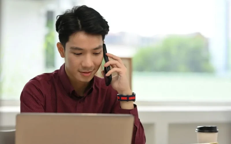 Intelligent Virtual Agents